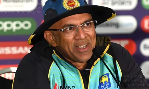 سری لنکا کے سابق ٹیسٹ کرکٹر ڈی ایس ڈی سلوا انتقال کر گئے سری لنکا کے سابق ٹیسٹ کرکٹر ڈی ایس ڈی سلوا انتقال کر گئے