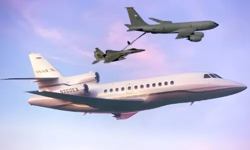 امریکی فضائی ٹینکر دوبارہ مسافر طیارے کے ساتھ ٹکراؤ سے بچ گیا امریکی فضائی ٹینکر دوبارہ مسافر طیارے کے ساتھ ٹکراؤ سے بچ گیا