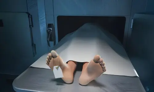 مردہ خانے کے مینیجر کو لاشوں سے اعضا نکال کر فروخت کرنے پر سزا