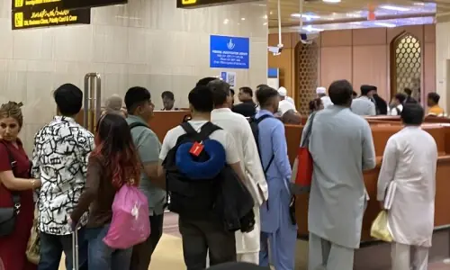 جہاز سے مسافر اتارنے پر ایف آئی اے کو تحریری وجہ فراہم کرنا ہوگی