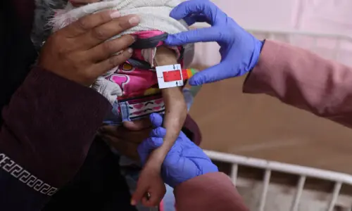 Israeli kills five Palestinians in attack on school shelter