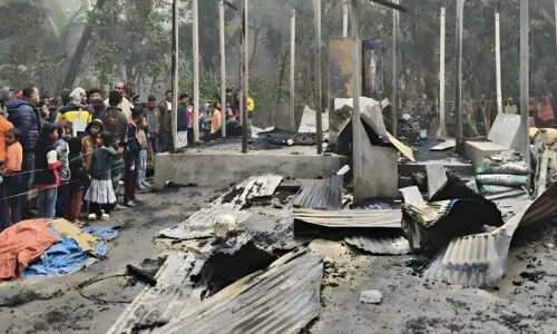 بنگلہ دیش: اپوزیشن رہنما کا گھر باہر سے لاک کرکے آگ لگا دی گئی، 7 سالہ بچی جاں بحق