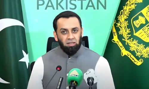 پی ٹی وی میں مافیا رہے گا یا میں: عطا تارڑ