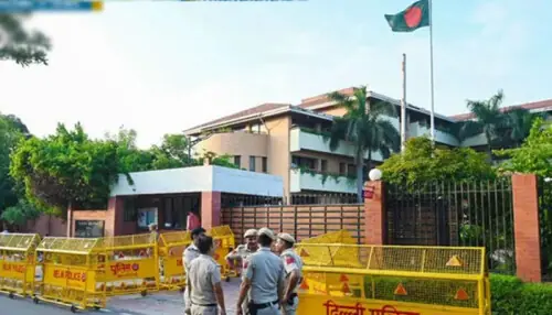 بنگلادیش نے نئی دلی میں قونصلر اور ویزا سروسز معطل کردیں
