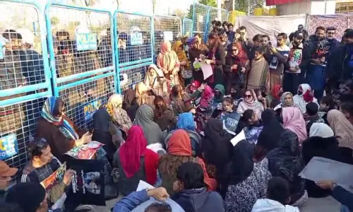 PTI protest on Adiala Road ends after six hours over denial of jail meetings