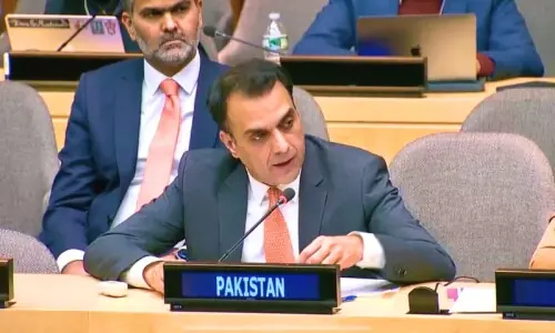 ایران کے معاملے پر تصادم سے گریز کیا جائے: پاکستان