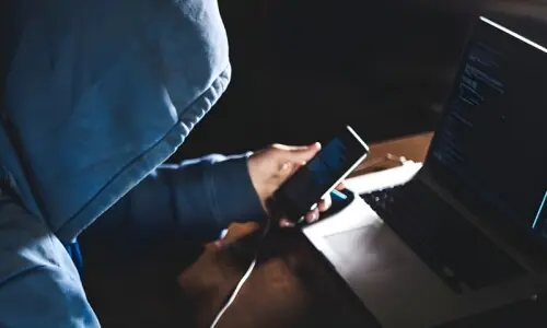 موبائل فون کی ایک سیٹنگ آپ کا بینک اکاؤنٹ خالی کر سکتی ہے