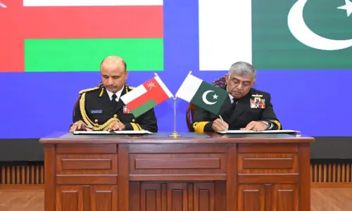 Pakistan, Oman strengthen naval ties with white shipping MoU