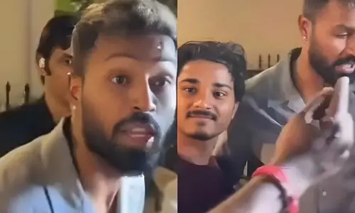 &rsquo;بھاڑ میں جا&lsquo;، سیلفی نہ لینے پر مداح کی ہاردک پانڈیا سے بدتمیزی