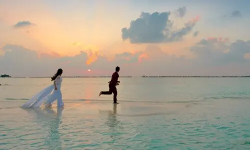 چینی گاؤں میں غیر شادی شدہ جوڑوں پر جرمانے، سوشل میڈیا پر شدید ردعمل