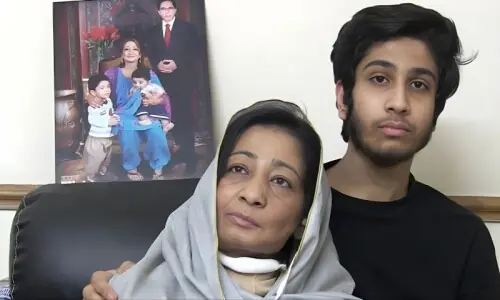 ڈاکٹر عمران فاروق کی اہلیہ کی میت کراچی پہنچا دی گئی