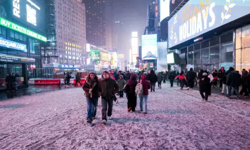 Winter storm slams US Northeast, cancels thousands of flights