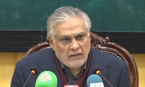 پاکستان معاشی قوت بن کر اُمّتِ مسلمہ کی قیادت کرے گا: اسحاق ڈار