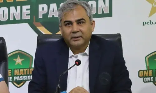 بھارتی کھلاڑی ہاتھ نہیں ملانا چاہتے تو ہمیں بھی شوق نہیں: چیئرمین پی سی بی