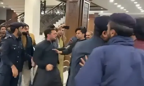 پنجاب اسمبلی میں سہیل آفریدی کی آمد پر ہلڑ بازی، تحقیقاتی کمیٹی کی رپورٹ آگئی