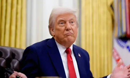 ٹرمپ کو خطرناک بیماری اور بڑے ملکی سربراہ کی جلاوطنی: 2026 کے لیے شامنوں کی پیش گوئیاں