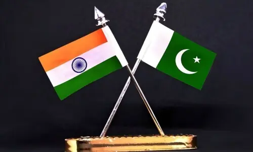 پاکستان اور بھارت کے درمیان ایٹمی اثاثوں اور قیدیوں کی فہرستوں کا تبادلہ