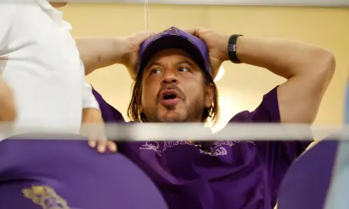 کیا شاہ رخ خان کو مستفیض الرحمان پر خرچ کی گئی رقم واپس ملے گی؟