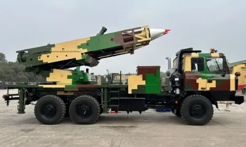 بھارت کا طویل فاصلے تک مار کرنے والے راکٹ لانچر کی خریداری کا معاہدہ