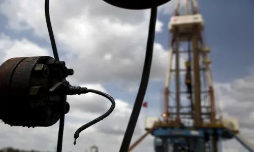 Trump signs order to shield Venezuelan oil revenue from legal claims