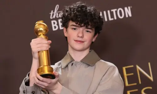 &rsquo;ایڈولیسنس&lsquo; اداکار سب سے کم عمر گولڈن گلوب فاتح بن گئے