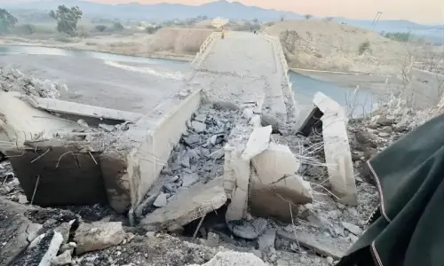 Terrorists blow up historic bridge over River Kurram in North Waziristan
