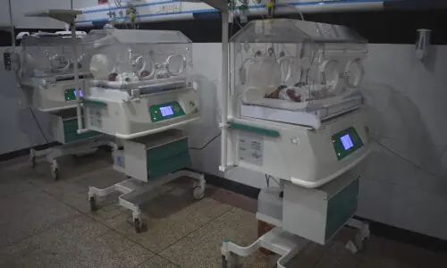Five babies born to a couple in Swabi