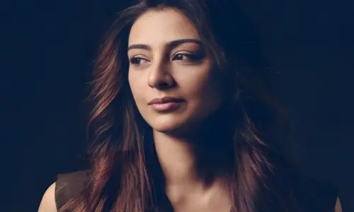 تبو اپنے والد کا سرنیم کیوں استعمال نہیں کرتیں؟ اداکارہ نے وجہ بتادی