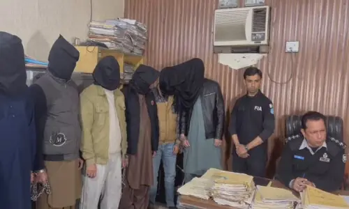 FIA busts human trafficking gang sending Pakistanis to Cambodia for online scams