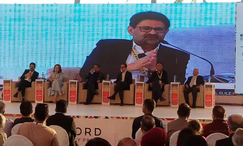 Economists, policymakers call for structural reforms at KLF