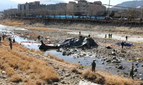 جنوبی کوریا کا ملٹری ہیلی کاپٹر گر کر تباہ، 2 افراد ہلاک