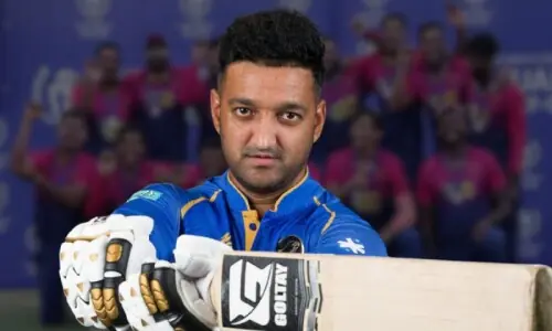 نظم وضبط کی خلاف ورزی پر پاکستانی نژاد اماراتی کرکٹر ٹی 20 ورلڈ کپ سے باہر