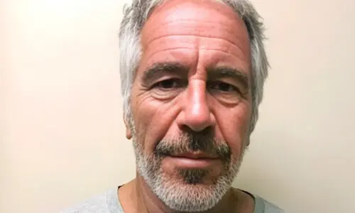 ایپسٹین کی موت خودکشی تھی یا قتل؟ پوسٹ مارٹم دیکھنے والے ڈاکٹر کا بڑا انکشاف
