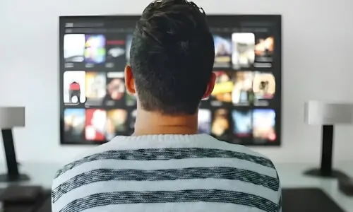 سوشل میڈیا صارفین کی رمضان میں ڈراموں پر تنقید سوشل میڈیا صارفین کی رمضان میں ڈراموں پر تنقید