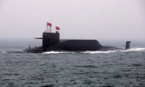 سمندروں پر قبضے کی جنگ: چینی آبدوزوں کی ریکارڈ تیاری نے واشنگٹن کی نیندیں اڑا دیں