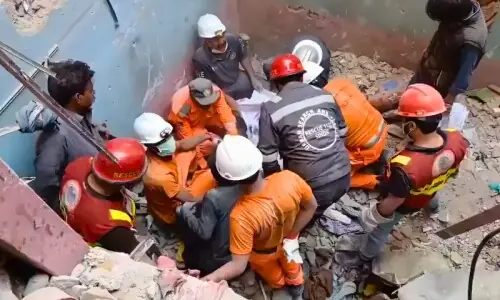 کراچی میں سحری کے وقت گیس لیکیج سے دھماکا، 16 افراد جاں بحق