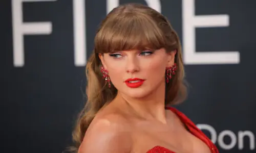 Taylor Swift named best-selling artist of the year for sixth time