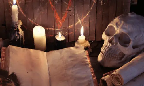 بھارت: جادو ٹونے کا الزام، مشتعل افراد نے خاتون کو ایک سالہ بچے سمیت زندہ جلادیا