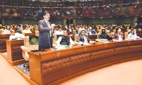 کراچی کو صوبہ بنانے کی بحث پھر گرم، سندھ اسمبلی میں دھواں دار تقاریر