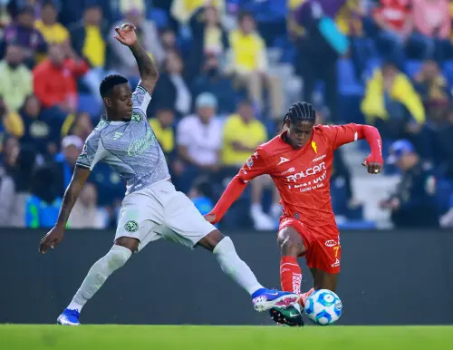 Four matches postponed after Mexican cartel leader&rsquo;s death sparks violence