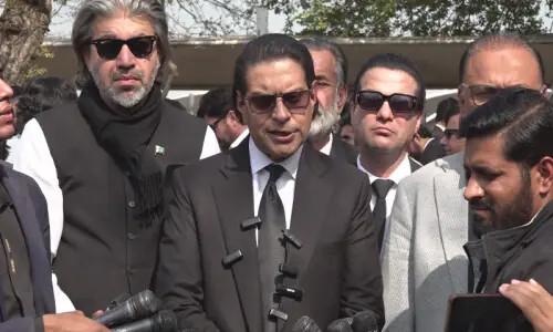 PTI leaders protest outside Supreme Court, demand hearings and medical access for party founder