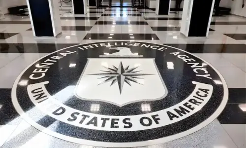 امریکی خفیہ ایجنسی نے ایرانی جاسوس بھرتی کرنے کے لیے اشتہار دے دیا، رابطہ کیسے کیا جائے؟ امریکی خفیہ ایجنسی نے ایرانی جاسوس بھرتی کرنے کے لیے اشتہار دے دیا، رابطہ کیسے کیا جائے؟