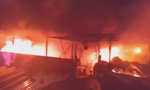 Major factory fire in Karachi&rsquo;s SITE area brought under control