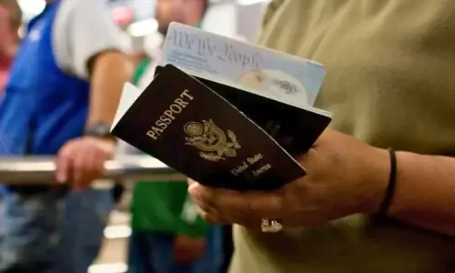 امریکا کی پاکستان کے لیے نئی ٹریول ایڈوائزری، لاہور اور کراچی قونصل خانوں سے عملے کی واپسی کا حکم