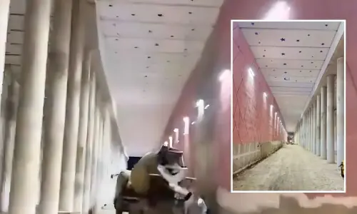 &rsquo;لاہور کی نکاح والی گلی&lsquo;: کریم آباد انڈر پاس کی ویڈیو شیئر کرنے پر میئر کراچی تنقید کی زد میں آگئے