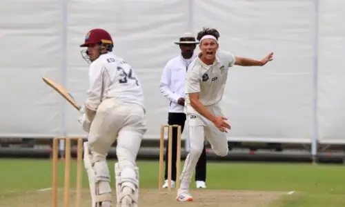 5 گیندوں پر 5 وکٹیں: نیوزی لینڈ کے فاسٹ بولر نے نئی تاریخ رقم کردی