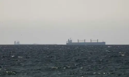 Iraq declares force majeure on foreign-operated oilfields over Hormuz disruption, sources say