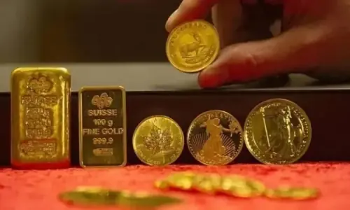 Gold price surges sharply, up Rs15,200 per tola in Pakistan