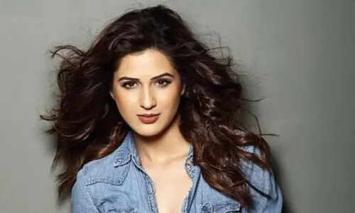 مشہور بھارتی گلوکار بادشاہ کی مبینہ دلہن کون ہیں؟ مشہور بھارتی گلوکار بادشاہ کی مبینہ دلہن کون ہیں؟