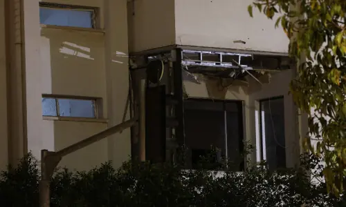 Russia&rsquo;s quiet hand: Supporting Iran without changing the battlefield